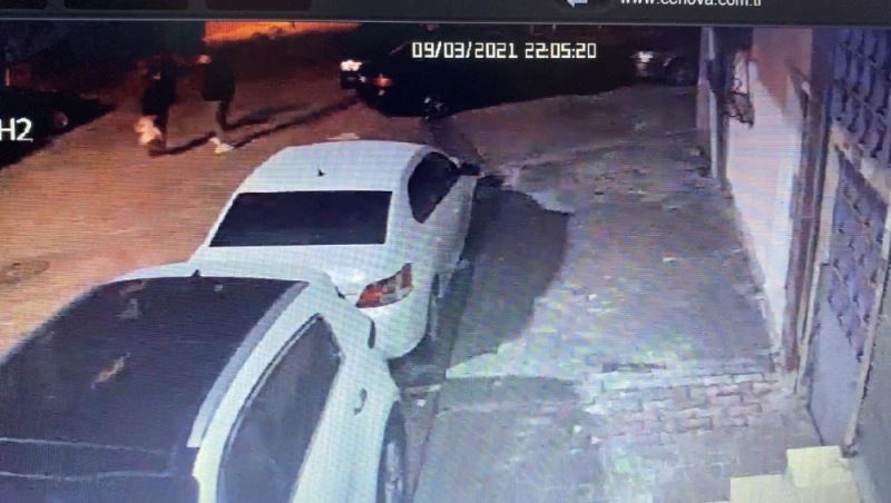 (Özel) İstanbul’da taciz iddiasına tekme ve yumruklu darp kamerada
