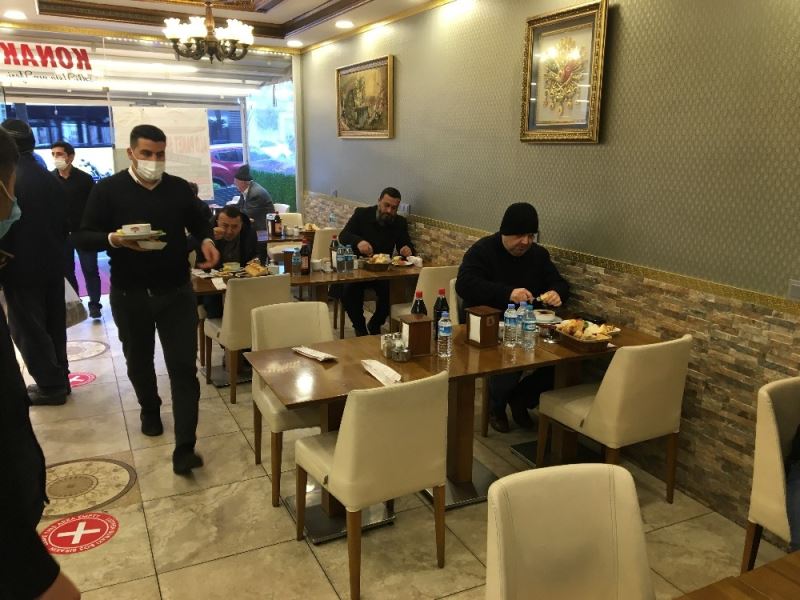 Normalleşme adımları kapsamında kafe, restoran ve lokantalar açıldı
