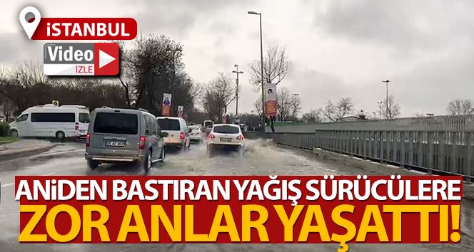 İstanbul’da bazı caddelerde su birikintileri oluştu