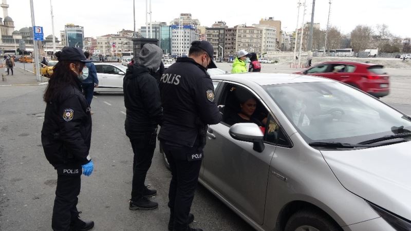 Taksim’de helikopter destekli “Yeditepe huzur uygulaması” yapıldı
