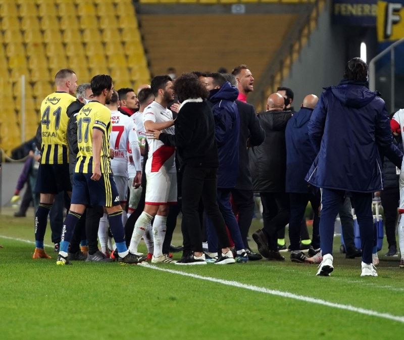 Süper Lig: Fenerbahçe: 1 - FTA Antalyaspor: 1 (Maç sonucu)
