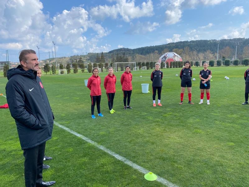 Kadın Milli Takımların kampı sona erdi
