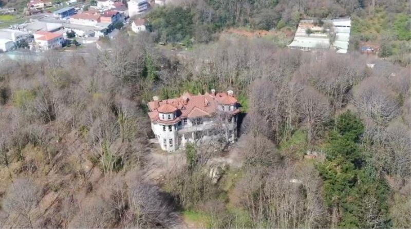 (Özel) Beykoz’da birçok sinema filmine ev sahipliği yapan gizemli köşk havadan görüntülendi