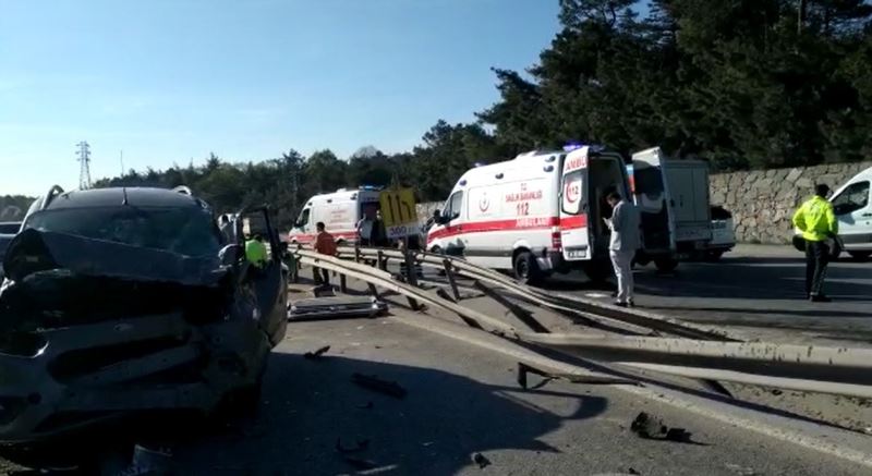 Arnavutköy-Sultangazi yolunda feci kaza: 1 ölü, 10 yaralı
