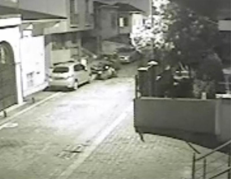 Ataşehir’de sahur vakti 50 binlik motosikleti hırsızlar çaldı, sahibi kovaladı
