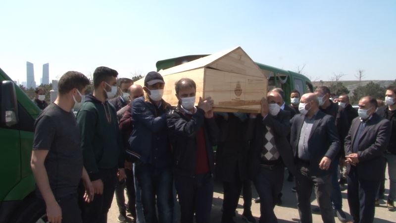Beşiktaş’taki otobüs kazasında hayatını kaybeden Sevgi Yamaç Yalçın son yolculuğuna uğurlandı
