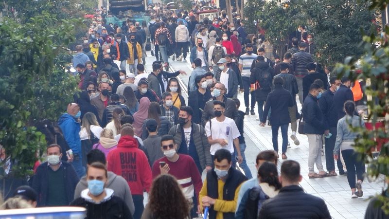 Taksim’deki manzara kısıtlama sonrasında değişmedi
