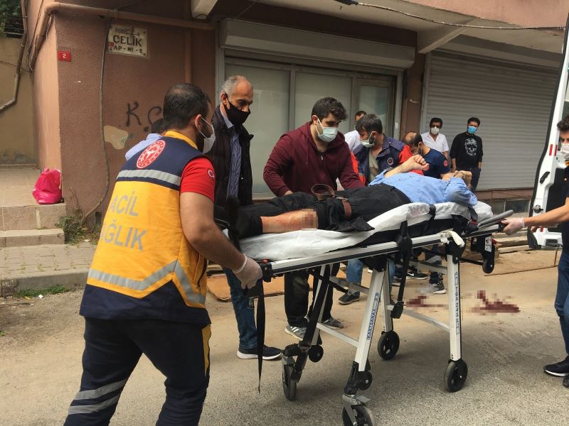 (Özel) Komşular arasında kavgada kan aktı: 1 yaralı
