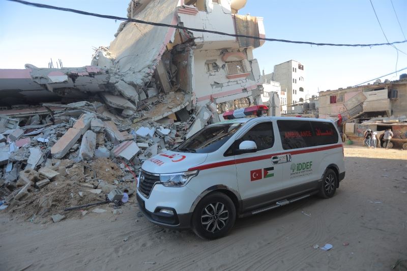 İDDEF’ten Gazze’ye ambulans desteği
