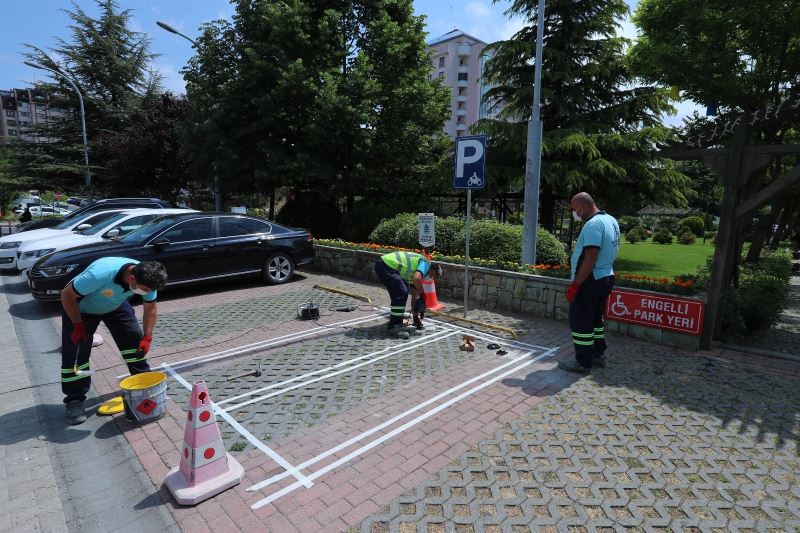 Başakşehir’de kilitli motosiklet park alanları açıldı
