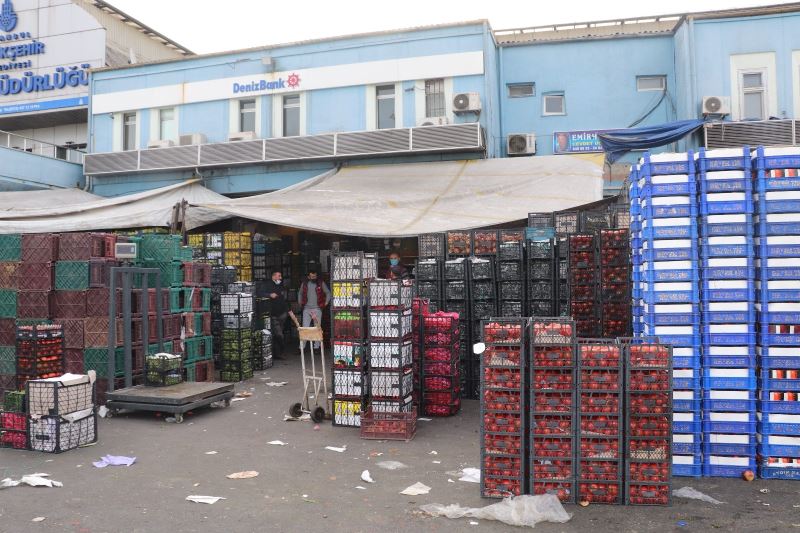 (Özel) Bayrampaşa sebze ve meyve halinde esnaf dertli
