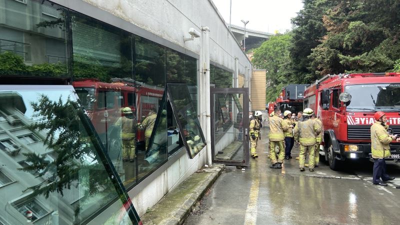 Ortaköy’de ofiste yangın paniği
