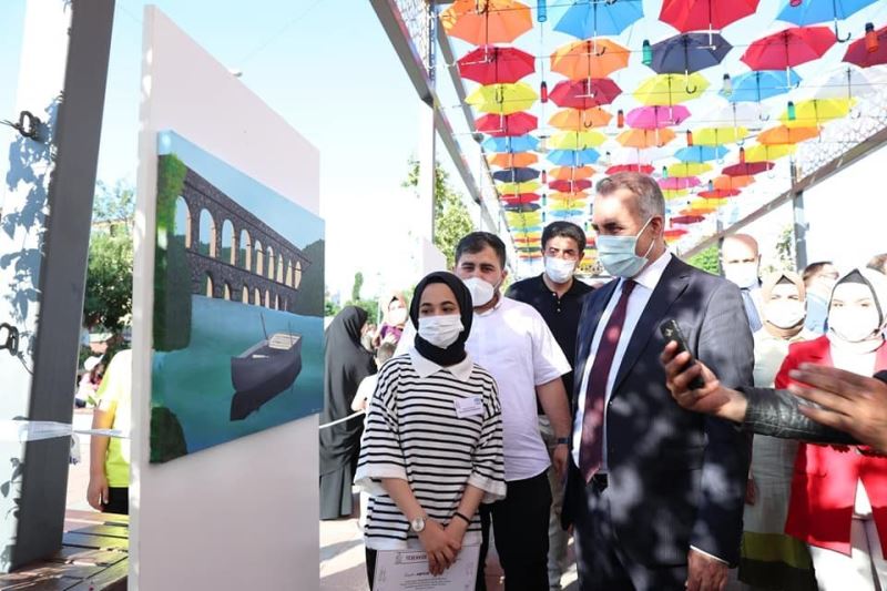Geleceğin sanatçıları Sultanşehir Resim Sergisi’nde hünerlerini sergiledi
