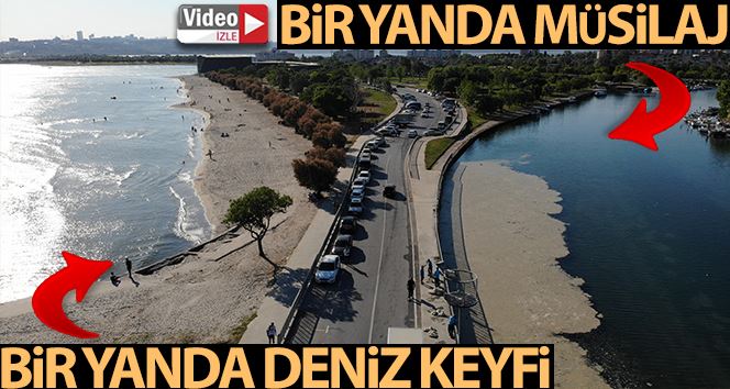 (Özel) Küçükçekmece’de bir yandan müsilaj temizliği bir yandan deniz keyfi