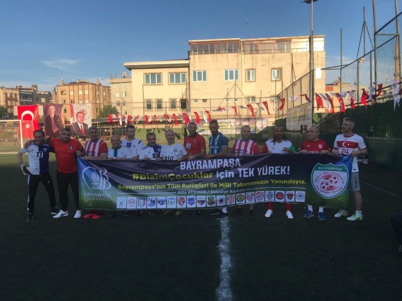 Bayrampaşa’da Milli Takım’a destek maçı düzenlendi
