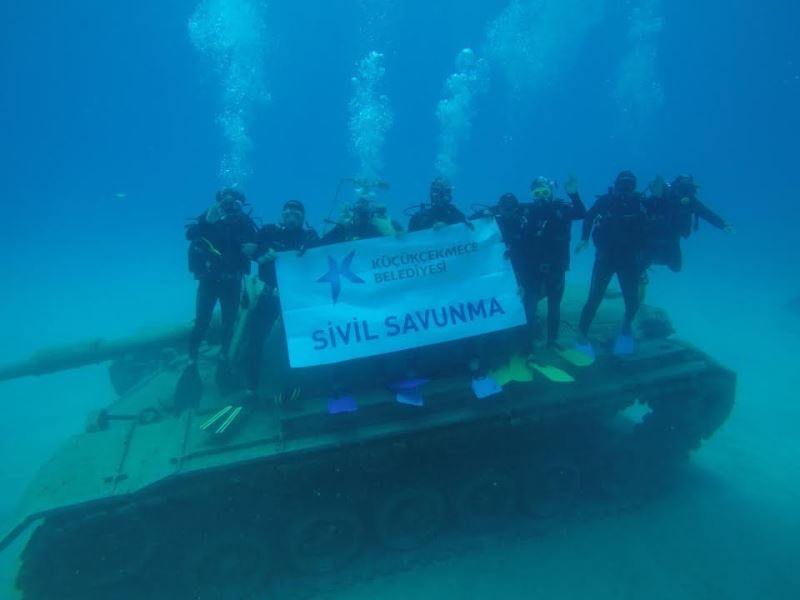 Küçükçekmece sivil savunma ekiplerine Antalya’da bröveli dalgıçlık eğitimi
