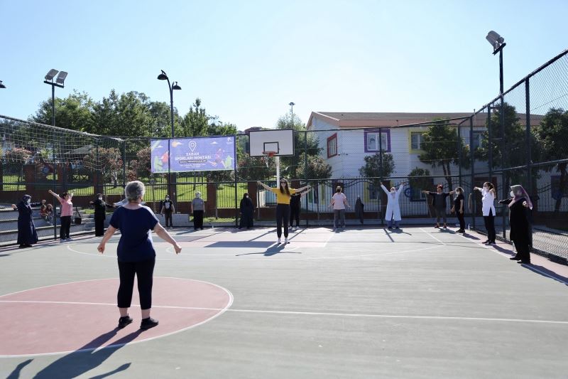 Küçükçekmeceliler güne sporla başlıyor
