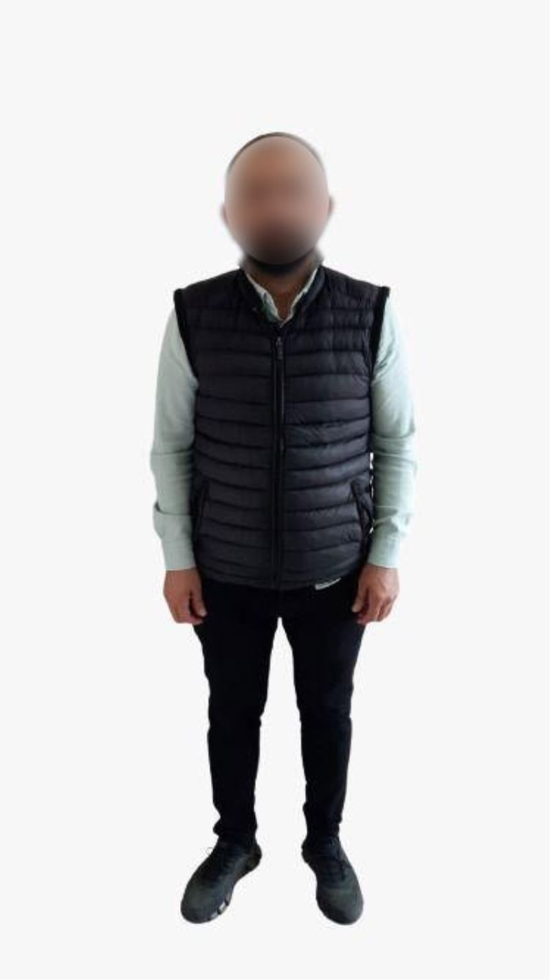 Arnavutköy’de bir esnafa tehdit ve şantajla baskı yapan şebeke çökertildi
