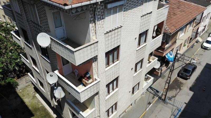 Deprem sonrası Pendik’te boşaltılan apartmanın sakinleri konuştu
