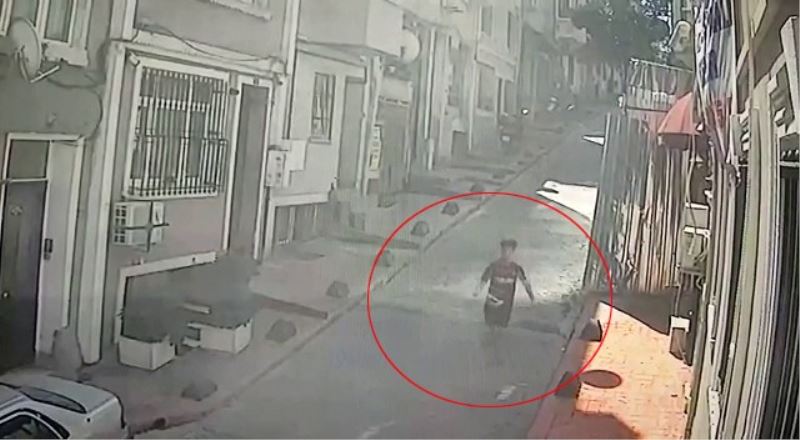 Beyoğlu’nda nefes kesen polis-hırsız kovalamacası kamerada: 1 gözaltı

