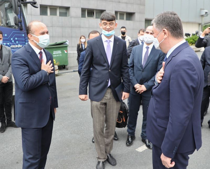 Özbekistan İçişleri Bakanı Bobojonov, İstanbul İl Emniyet Müdürü Zafer Aktaş’ı ziyaret etti
