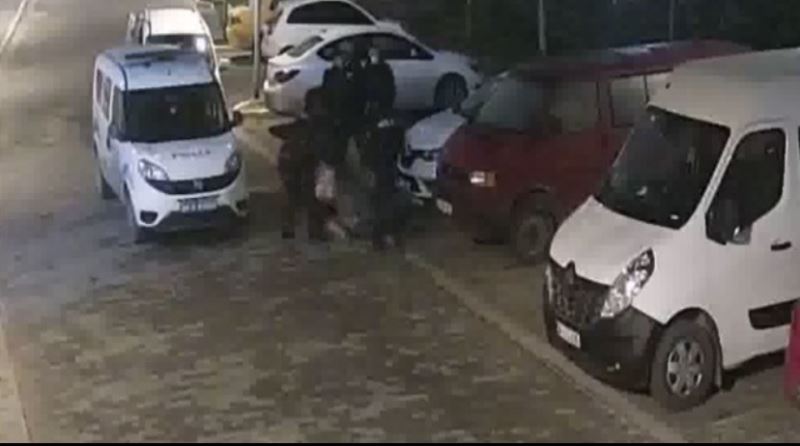 (Özel) FETÖ soruşturması geçiren polisten kadına şiddet kamerada