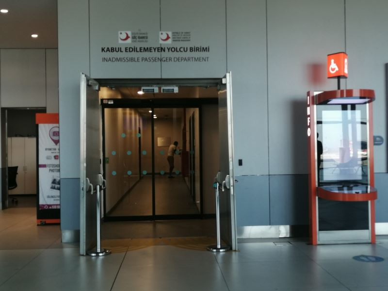 Rusya’ya gidemeyen Afgan grup, İstanbul Havalimanı’nda kaldı
