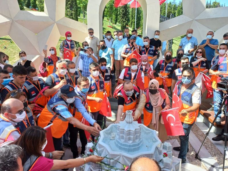 AFAD Gönüllüleri’nden, 15 Temmuz Şehitler Anıtı’na ziyaret

