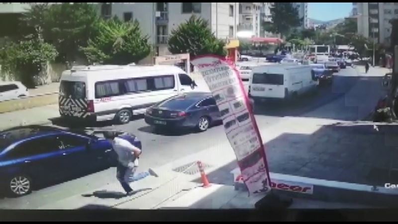 (Özel) Ataşehir’de HES kodu olmayan yolcu, otobüs şoförünü darp edip kaçtı
