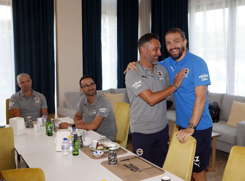 Pereira, Caner Erkin ile buluştu
