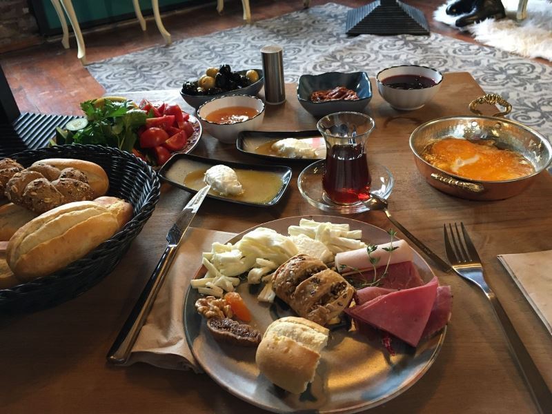 Balat’ta kültürel yemek mekanları açılıyor
