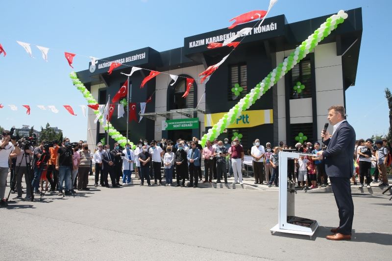 Gaziosmanpaşa’da birçok hizmeti içerisinde bulunduran semt konağı açıldı
