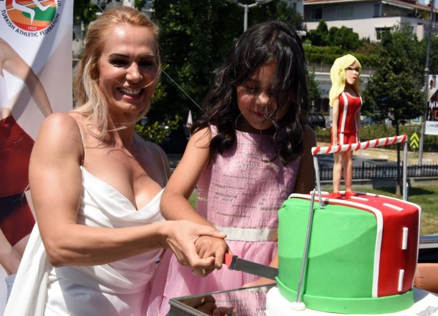 Yürüyemez dendi Türkiye rekoru kırdı