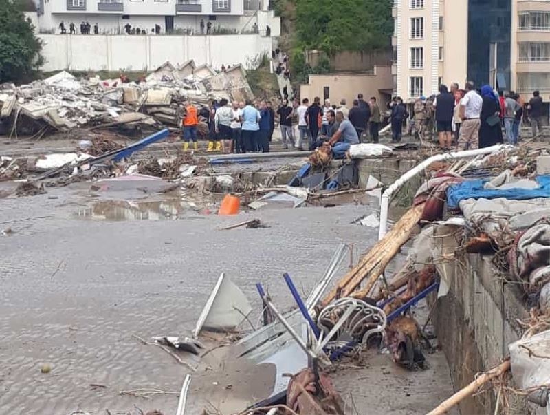 Taşova Belediyesi’nden Kastamonu’ya yardım eli