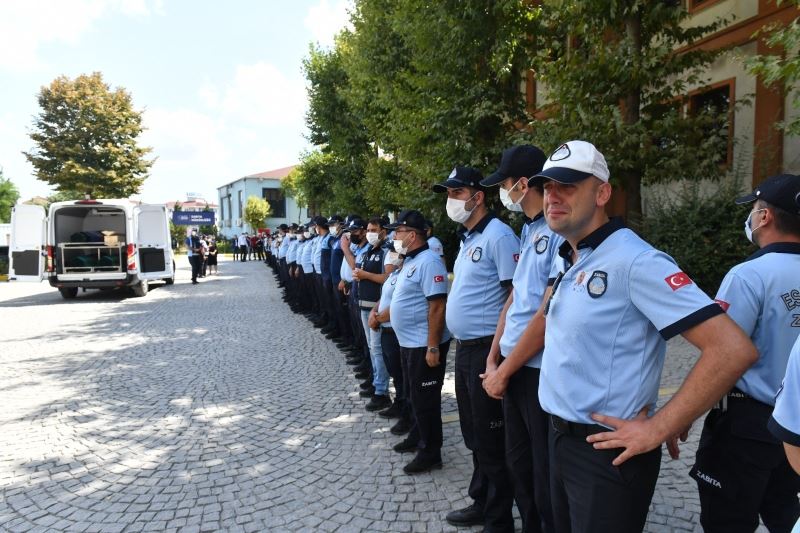 Sele kapılarak hayatını kaybeden Özdemir ailesi son yolculuğuna uğurlandı
