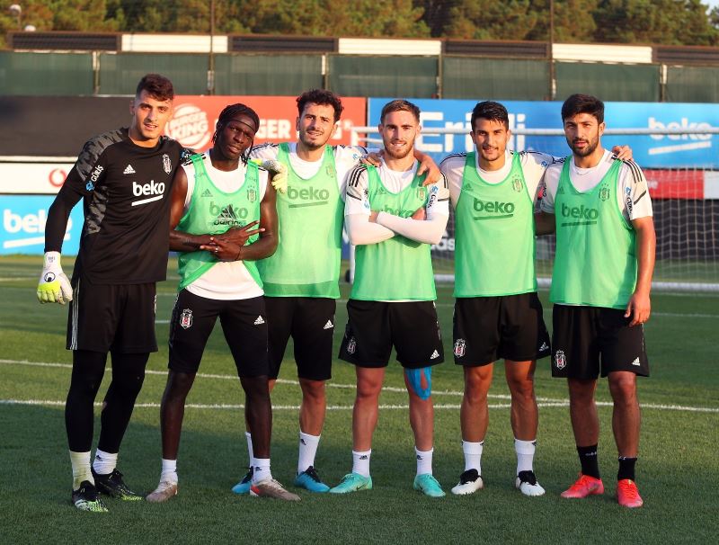 Valentin Rosier, Beşiktaş’la ilk antrenmanına çıktı
