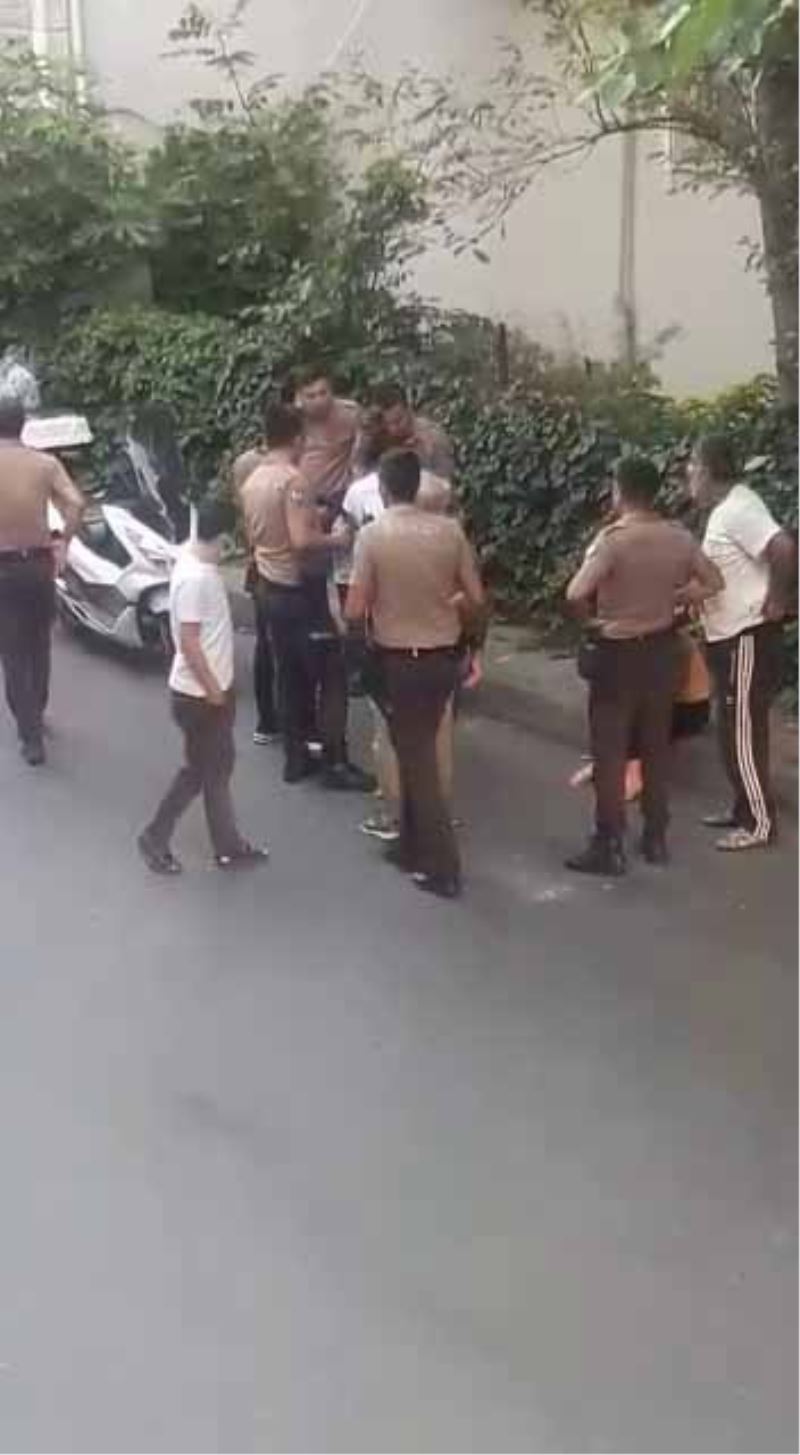 (özel) Küçükçekmece’de evden çıkan hırsızları bekçiler yakaladı
