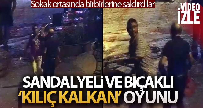 (Özel) İstanbul’da alkollü şahısların “kılıç kalkan oyunu” gibi bıçaklı kavgası kamerada