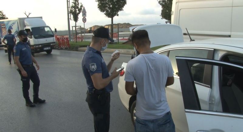 Sultangazi’de polis ekipleri tarafından “şok uygulama” yapıldı
