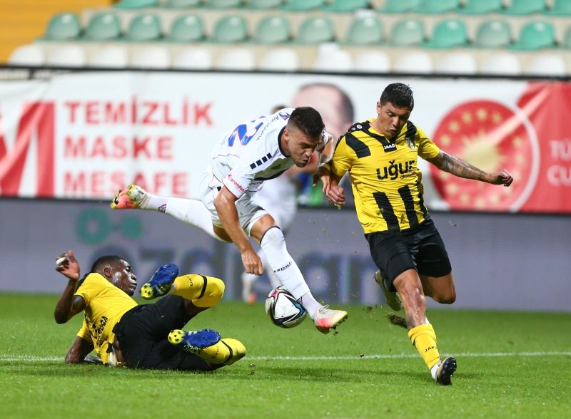 TFF 1. Lig: İstanbulspor: 3 - Altınordu: 0 (Maç sonucu)
