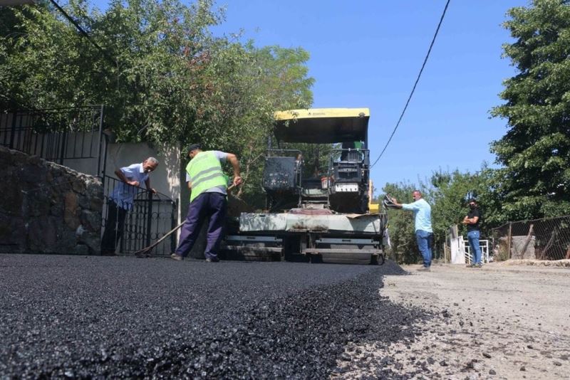 Kartal Yakacık Yeni Mahalle’de asfalt seferberliği
