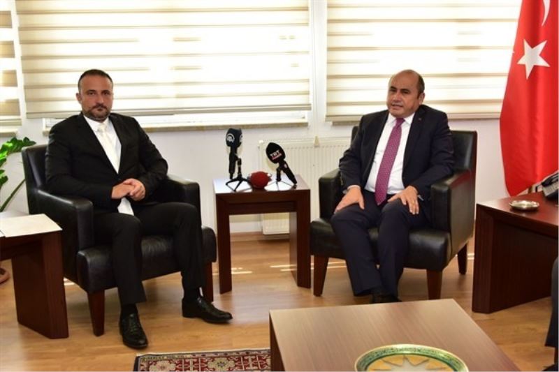 Yakın Doğu Üniversitesi’nden yangınlar için 200 bin TL destek
