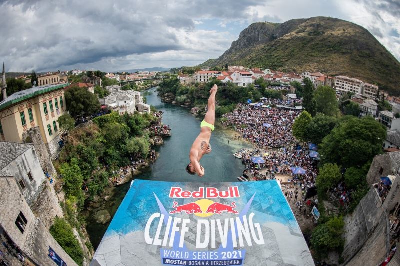 Red Bull Cliff Diving’in Mostar ayağında kazananlar Rhiannan Iffland ve Gary Hunt oldu
