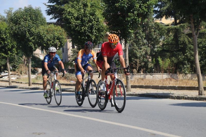 3. Uluslararası Ali Hüryılmaz Yol Bisiklet Yarışı, Büyükçekmece’de gerçekleşti
