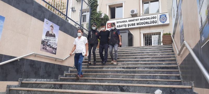 Zeytinburnu’nda eşini bıçaklayarak öldüren zanlı tutuklandı
