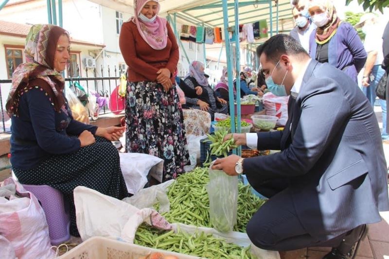 Kaymakam Gökcecik’ten pazar esnafına yakın ilgi
