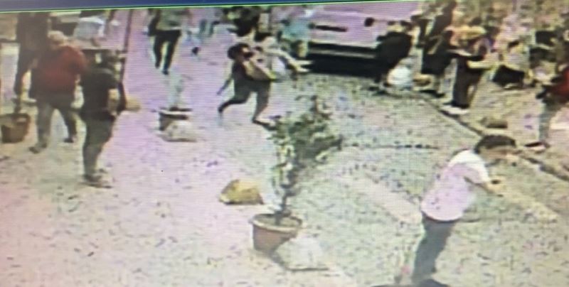 (Özel) Başından vurduğu hamile eşini kucağında caddeye taşıdı