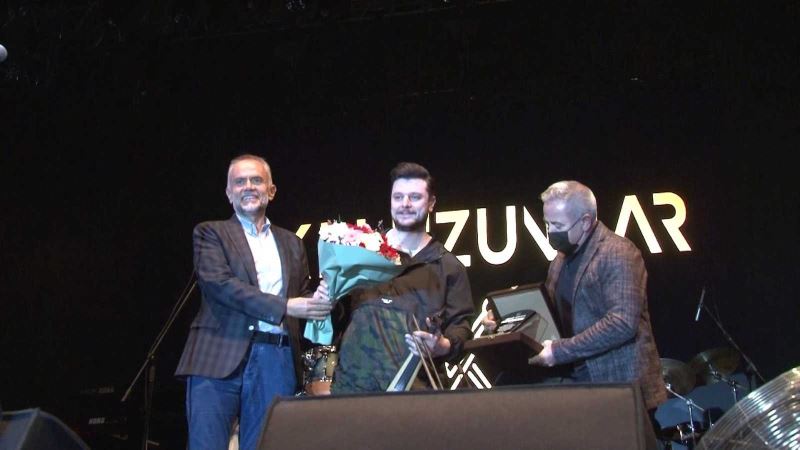 Çekmeköylüler Ekin Uzunlar ve Edis konserleriyle coştu
