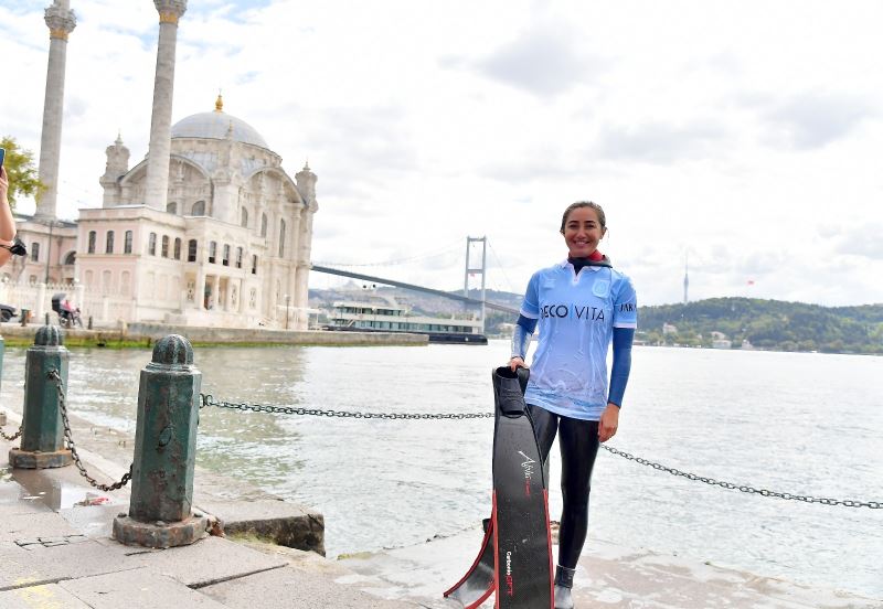 Başakşehir’den su altında forma tanıtımı!