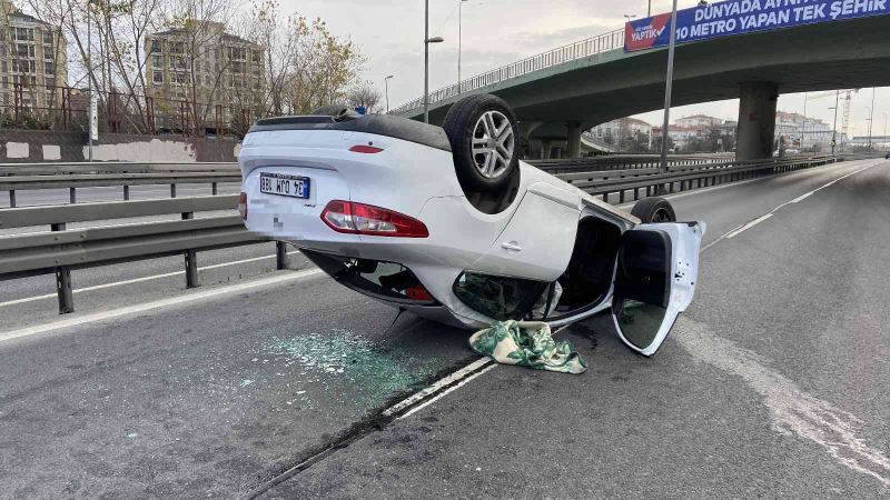 Bakırköy E5 Karayolu’nda feci kaza: 3 yaralı